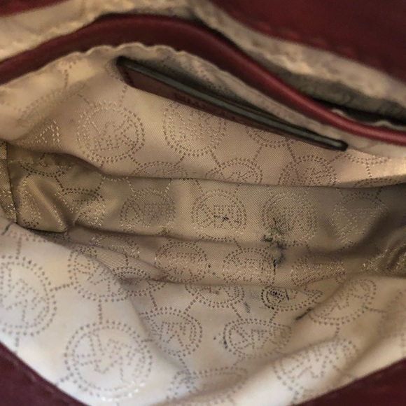 Michael Kors burgundy cross body bag - Picture 5 of 8